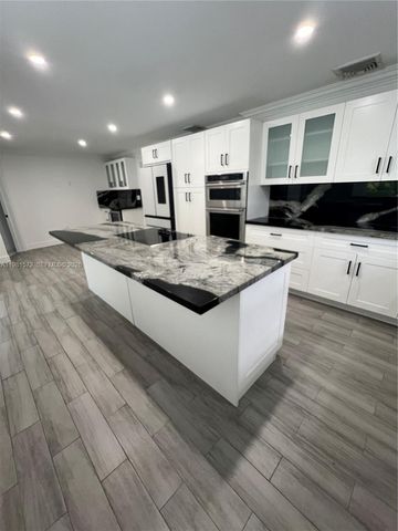 140 Pocatella St 140, Miami Springs, FL 33166