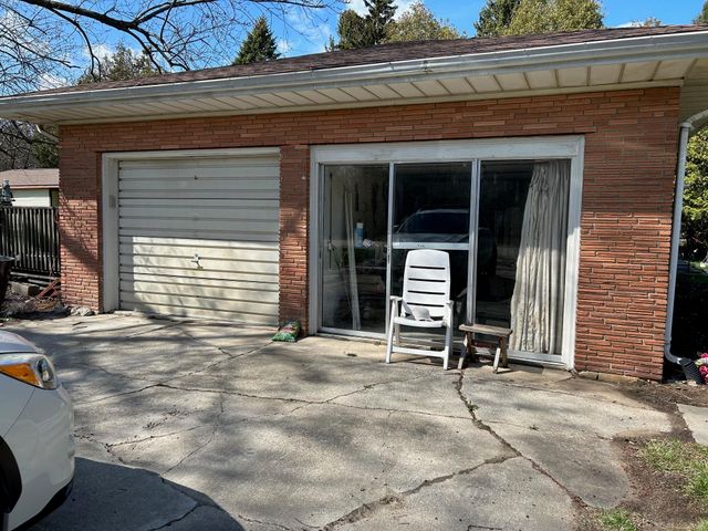 5996 Lakeshore Road, Lexington, MI 48450