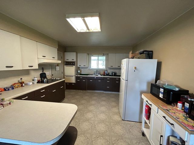 5996 Lakeshore Road, Lexington, MI 48450