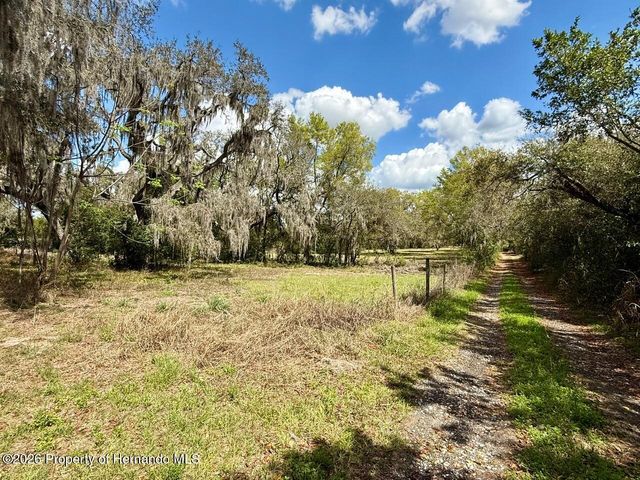10010 Fort King Road, Dade City, FL 33525