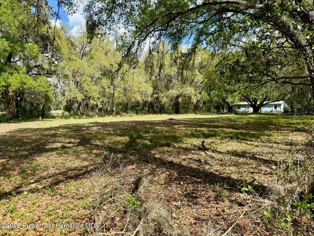 10010 Fort King Road, Dade City, FL 33525