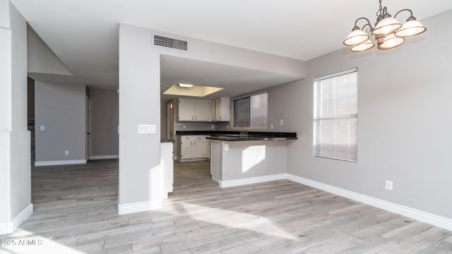 17220 N 40TH Place, Phoenix, AZ 85032