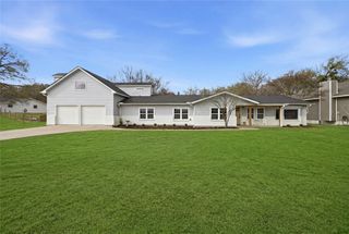 1234 Kiowa Drive W, Lake Kiowa, TX 76240