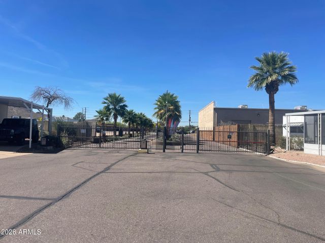 16225 N CAVE CREEK Road 31, Phoenix, AZ 85032