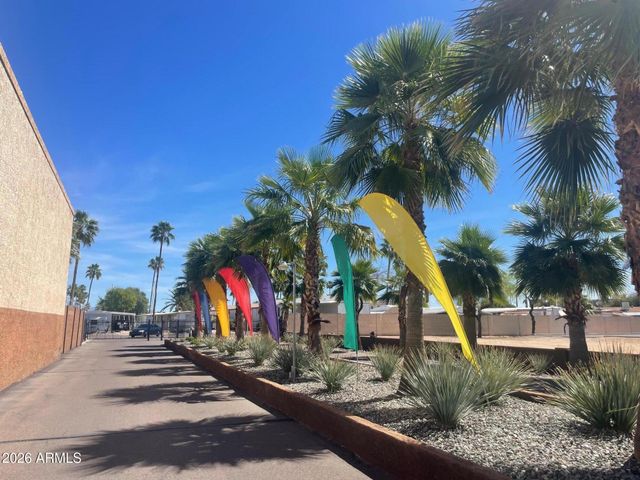 16225 N CAVE CREEK Road 31, Phoenix, AZ 85032