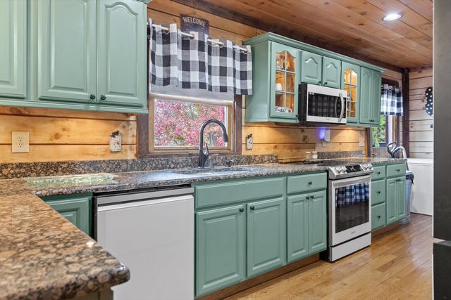 161 & 155 Cherokee Ridge Drive, Ocoee, TN 37361