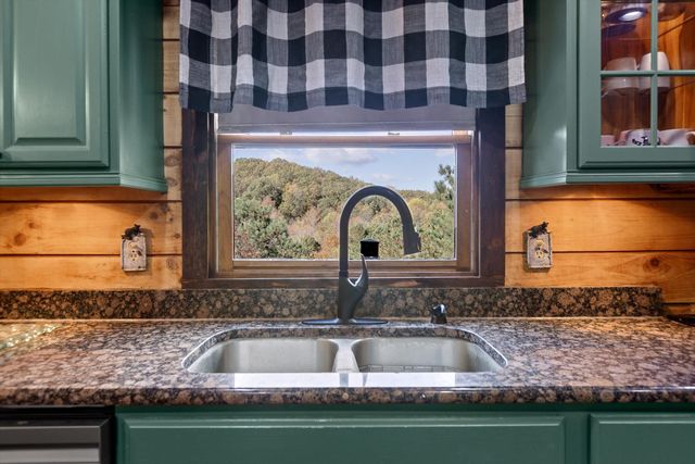 161 & 155 Cherokee Ridge Drive, Ocoee, TN 37361