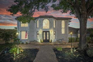 514 Ladin LN, Lakeway, TX 78734