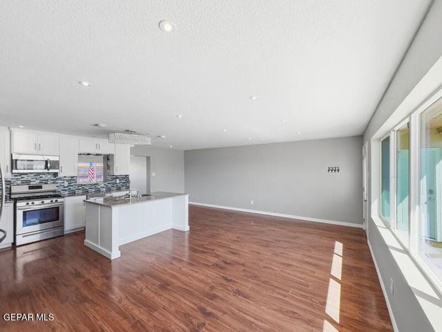 7107 PARKLAND Drive, El Paso, TX 79925