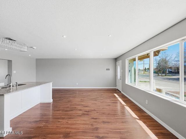 7107 PARKLAND Drive, El Paso, TX 79925