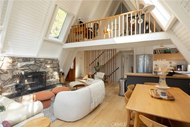 399 Rainier Road, Lake Arrowhead, CA 92352