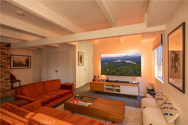 399 Rainier Road, Lake Arrowhead, CA 92352