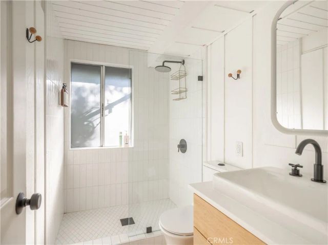 399 Rainier Road, Lake Arrowhead, CA 92352