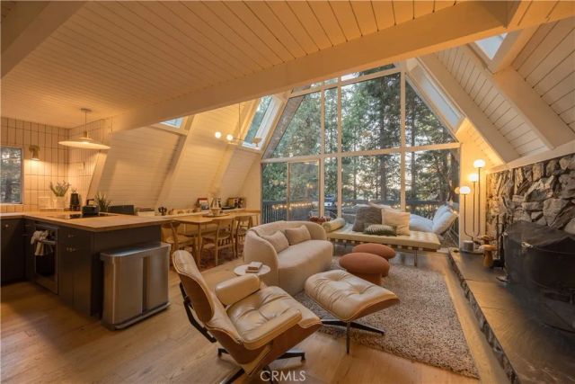 399 Rainier Road, Lake Arrowhead, CA 92352