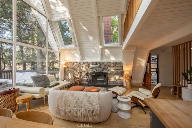 399 Rainier Road, Lake Arrowhead, CA 92352