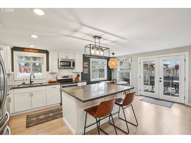 4211 Ne 154TH Ct, Vancouver, WA 98682
