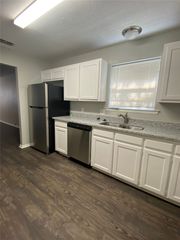 1302 Berry Drive A, Cleburne, TX 76033