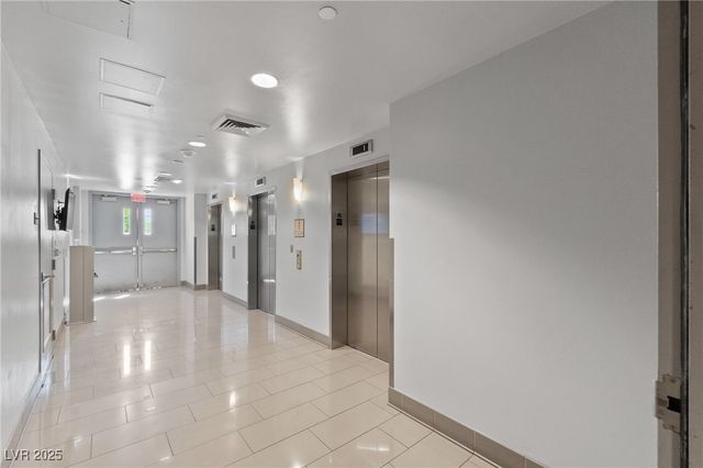 8255 Las Vegas Boulevard 1321, Las Vegas, NV 89123