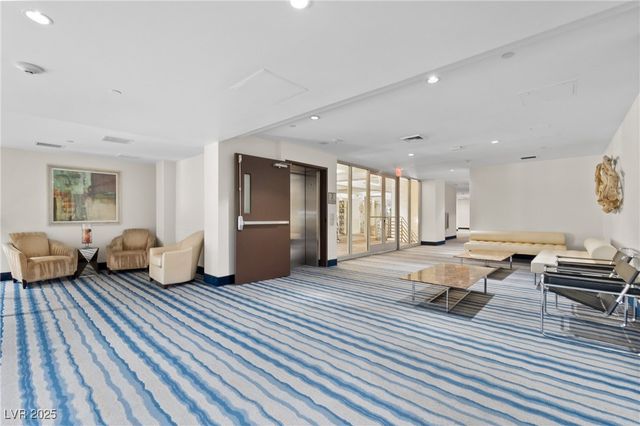 8255 Las Vegas Boulevard 1321, Las Vegas, NV 89123