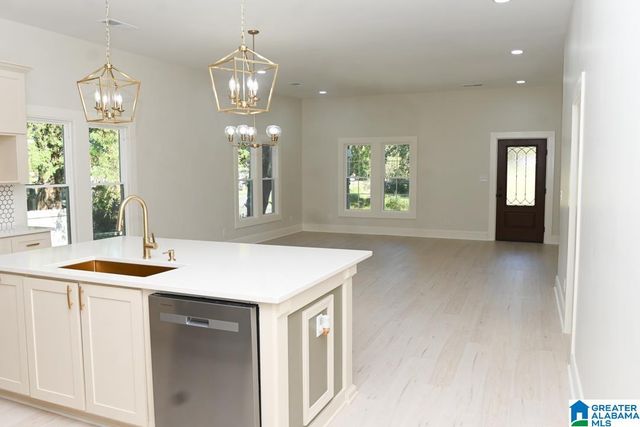 1624 ALLEN STREET, Leeds, AL 35094