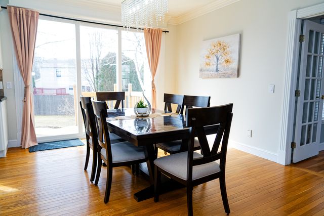 15 Greythorne Circle, Bloomington, IL 61704