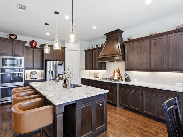 7284 Banded Mustang Drive, Frisco, TX 75036