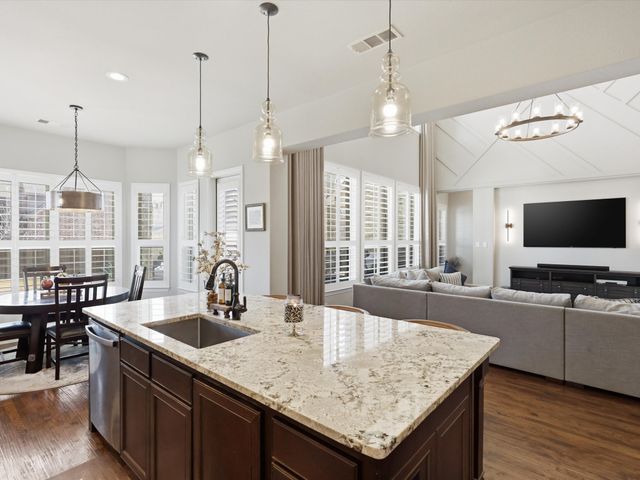 7284 Banded Mustang Drive, Frisco, TX 75036