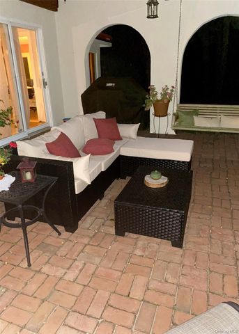 758 Mount Sinai Coram Road, Mount Sinai, NY 11766