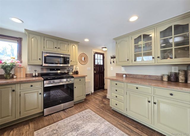 758 Mount Sinai Coram Road, Mount Sinai, NY 11766