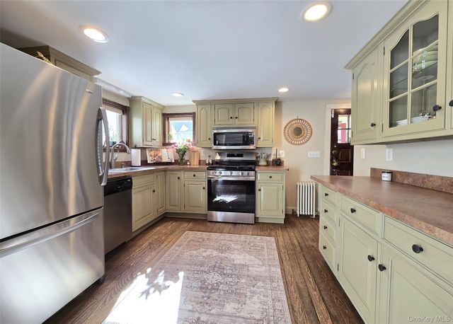 758 Mount Sinai Coram Road, Mount Sinai, NY 11766