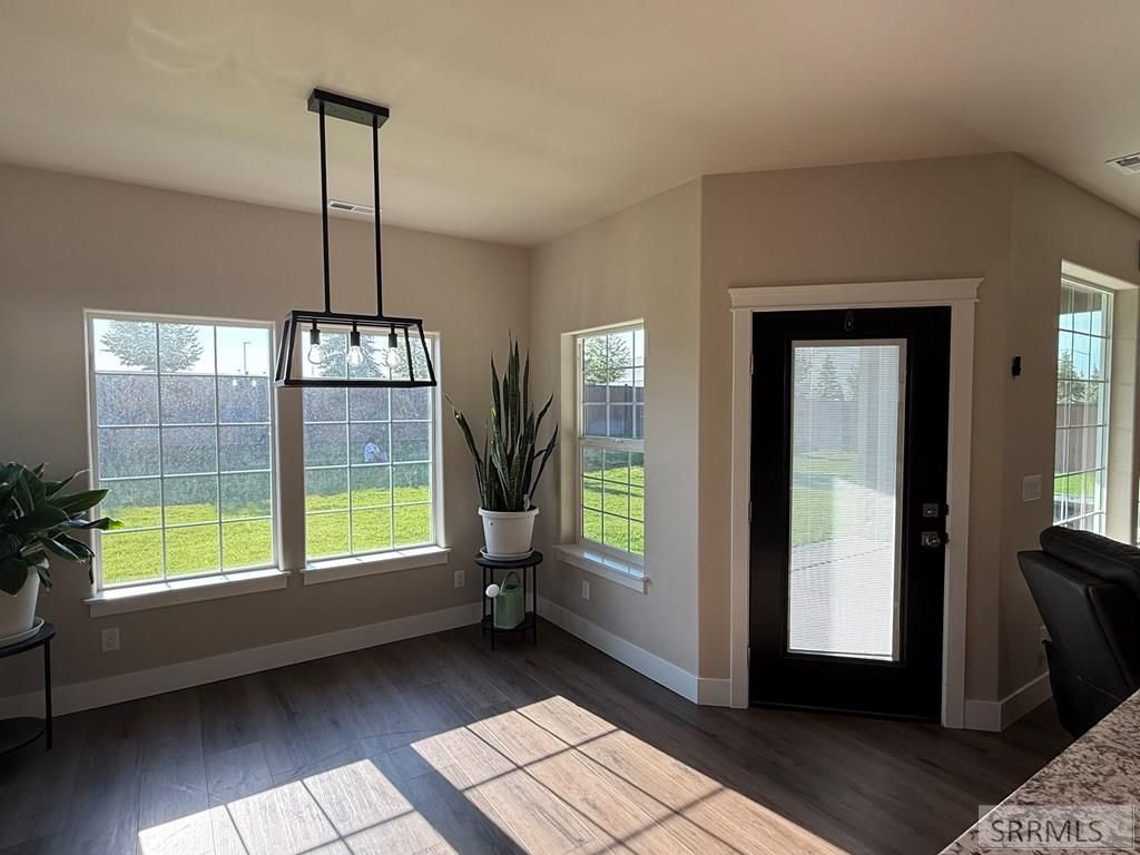 Image 21 of property listing at 1583 Lagoon Lane, Twin Falls, ID 83301