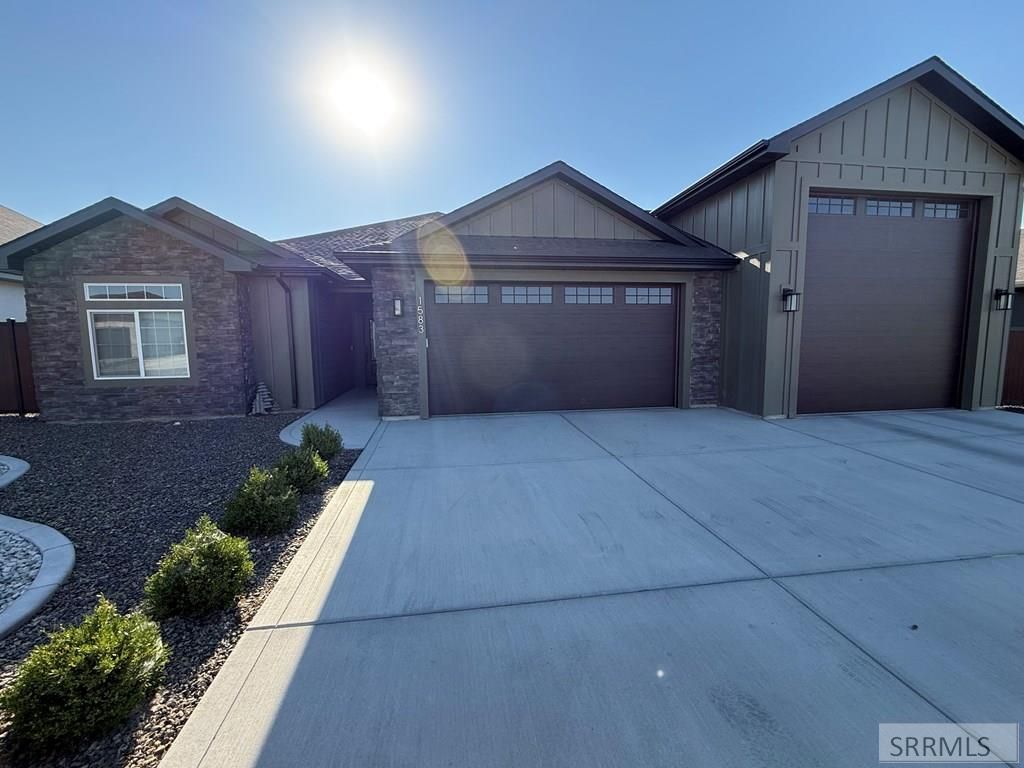 Image 3 of property listing at 1583 Lagoon Lane, Twin Falls, ID 83301