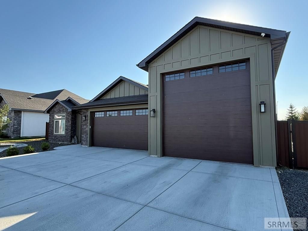 Image 4 of property listing at 1583 Lagoon Lane, Twin Falls, ID 83301