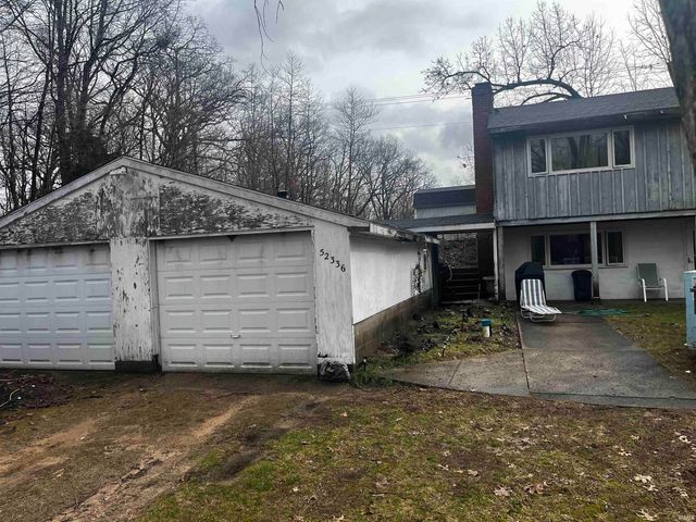 52336 Juniper Road, South Bend, IN 46637
