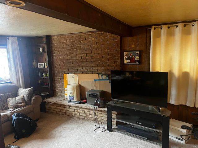 52336 Juniper Road, South Bend, IN 46637