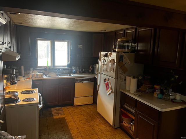 52336 Juniper Road, South Bend, IN 46637