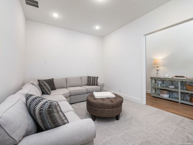 7018 Cantera Manor, San Antonio, TX 78255