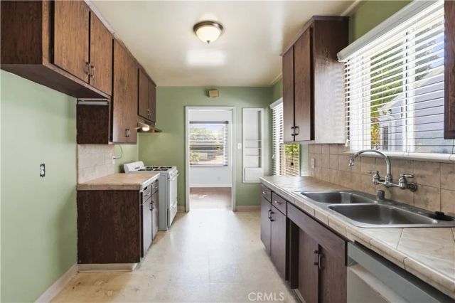 11231 Patom Drive, Culver City, CA 90230