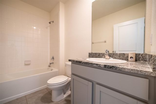 8318 CLAW GLADES LOOP, Wesley Chapel, FL 33545