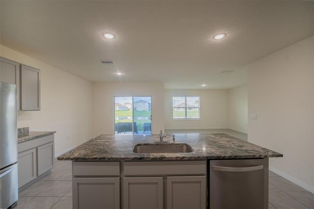 8318 CLAW GLADES LOOP, Wesley Chapel, FL 33545