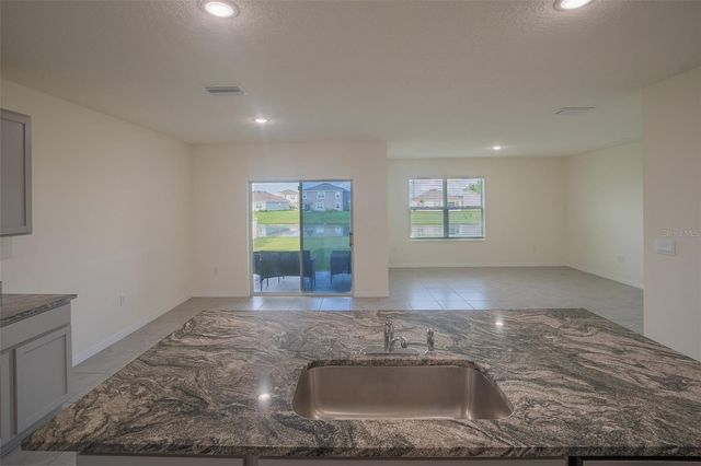8318 CLAW GLADES LOOP, Wesley Chapel, FL 33545