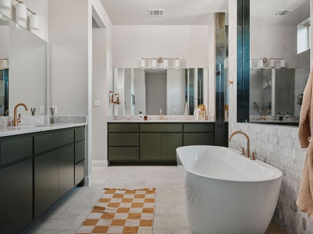 959 Flagtop CT, Lakeway, TX 78738