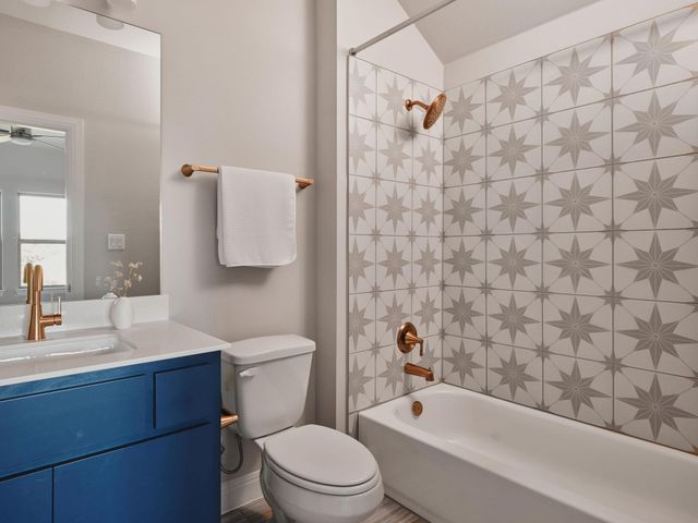 959 Flagtop CT, Lakeway, TX 78738