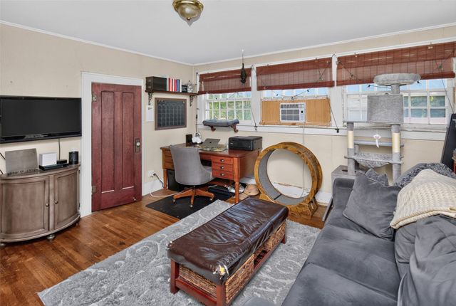 605 8th Street 607, Ames, IA 50010