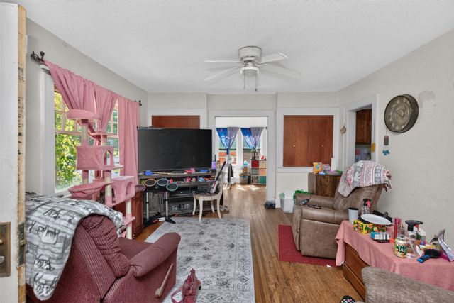 605 8th Street 607, Ames, IA 50010