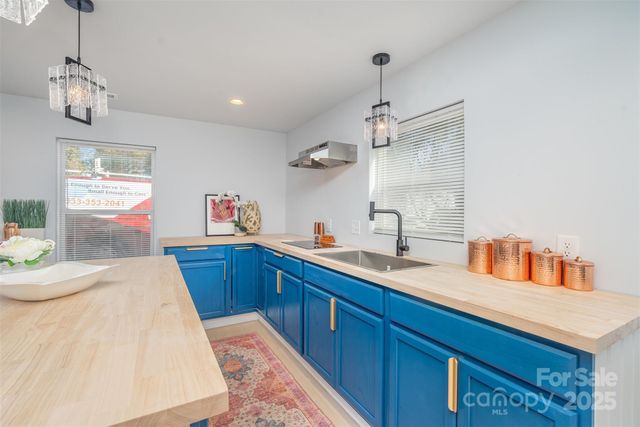 925 Dunlap Roddey Road, Rock Hill, SC 29730