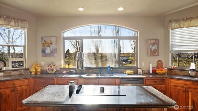1773 W Bench Road, Othello, WA 99344