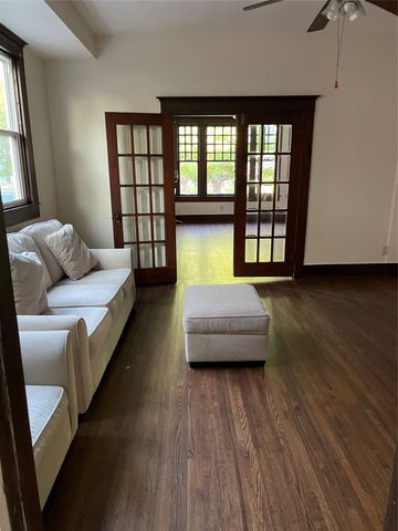 205 Rosemont Avenue, Dallas, TX 75208