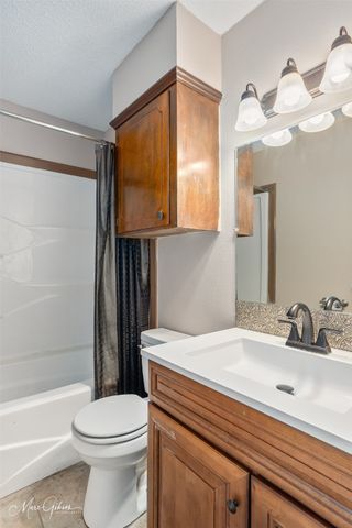 103 S Parkridge Drive, Bossier City, LA 71006