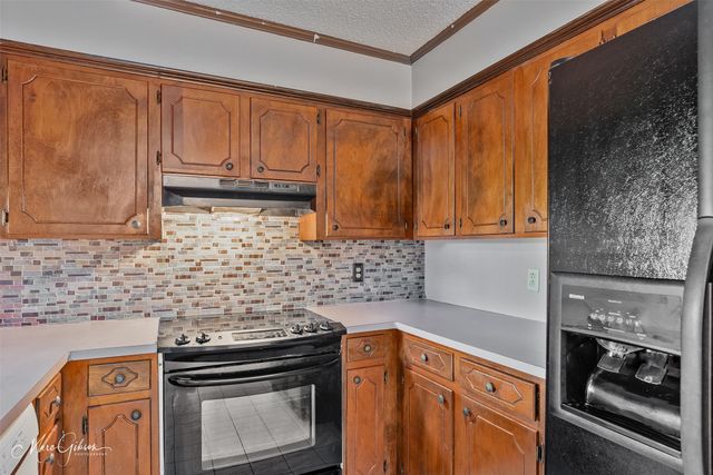 103 S Parkridge Drive, Bossier City, LA 71006